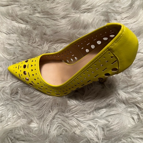 Sz 11 Justfab 5in heels - Picture 1 of 4